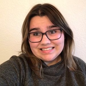 Meet your Posher, Kendra